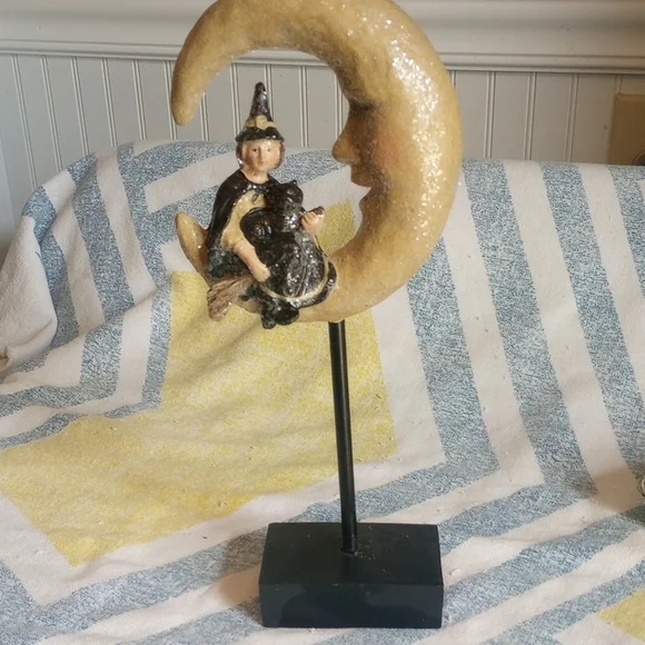 Halloween Witch on Moon Sculpture - Picture 1 of 6